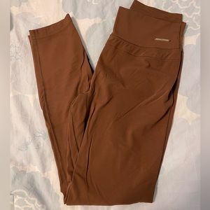 NVGTN Signature 2.0 Leggings Size M